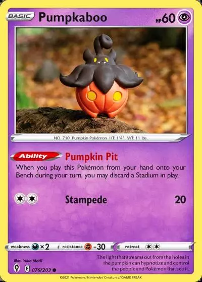 Pumpkaboo 76/203 Evolving Skies Pokemon card